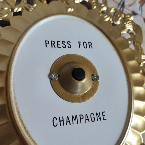 Press For Champagne Gold Tone Doorbell Party Humourous Metal Princess Wall Art - Picture 4 of 6